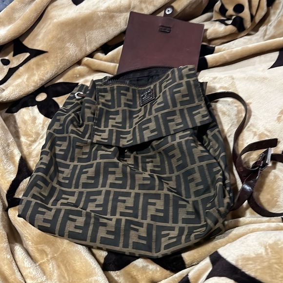 Fendi backpack authentic with light scratches and it’s a. Mall backpack - Picture 5 of 7